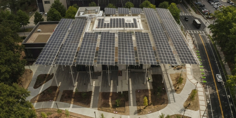 The Kendeda Building's 330 kW (DC) solar canopy is comprised of 913 PV panels. The PV canopy is also a primary rain water collection surface. Photo Credit: Vertical River.